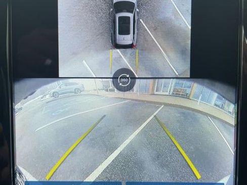 Certified 2025 Volvo XC60 B5 Plus image 20