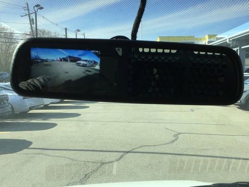 Used 2024 Chevrolet Express 2500 w/ Driver Convenience Package RWD image 8