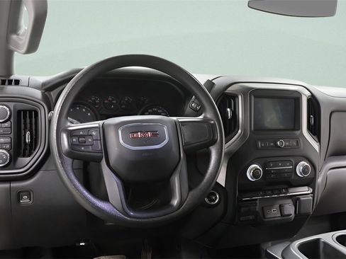 Used 2024 GMC Sierra 2500 Pro w/ Convenience Package image 8