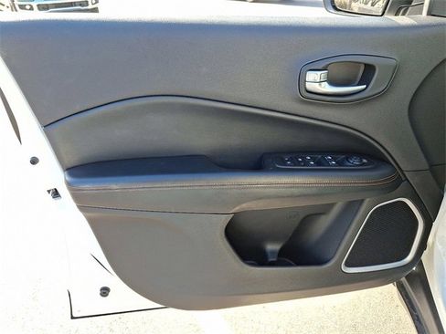 Used 2019 Jeep Compass Limited image 12