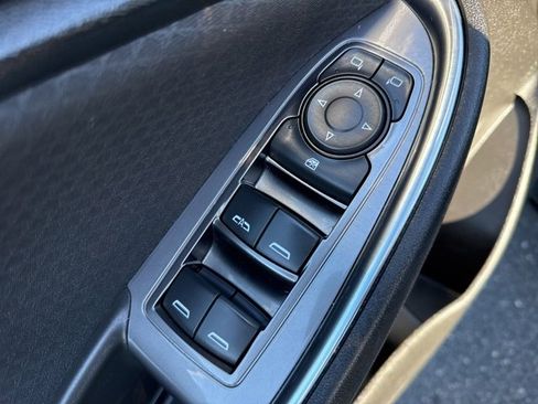 Used 2017 Chevrolet Malibu LT image 17