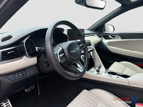 Used 2023 Genesis G70 2.0T w/ Sport Prestige Package RWD image 9