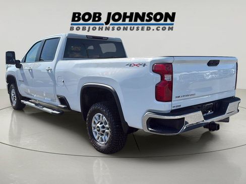 Used 2025 Chevrolet Silverado 2500 LT w/ Convenience Package AWD/4WD image 5