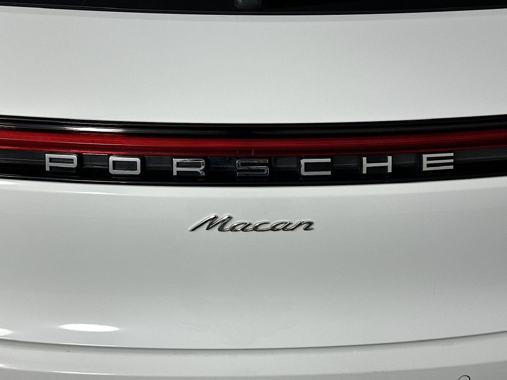 Used 2020 Porsche Macan AWD/4WD image 28
