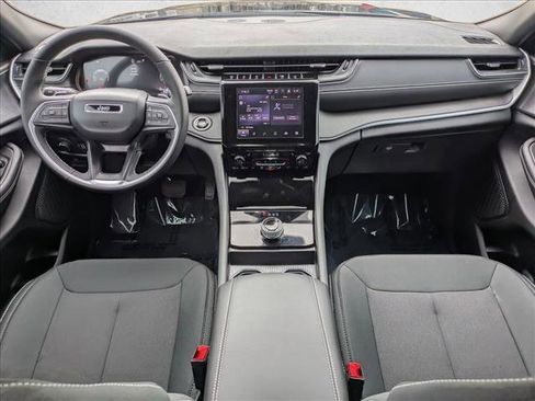 New 2026 Jeep Grand Cherokee Laredo X image 13