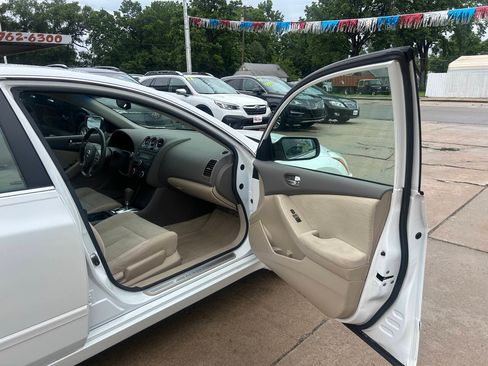 Used 2012 Nissan Altima 2.5 S w/ Value Pkg FWD image 22
