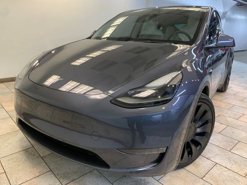 Used 2022 Tesla Model Y Performance image 1