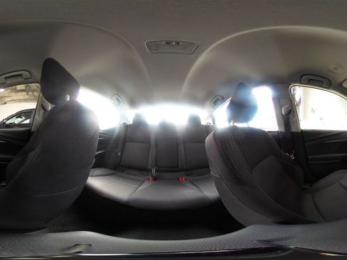 Used 2025 Toyota Camry LE image 41