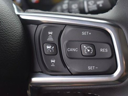 Used 2025 Jeep Wrangler Sahara 4xe AWD/4WD image 29