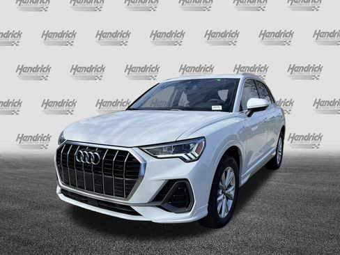 Certified 2025 Audi Q3 2.0T Premium image 6
