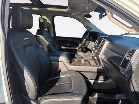 Used 2020 Ford Expedition Max Platinum image 12