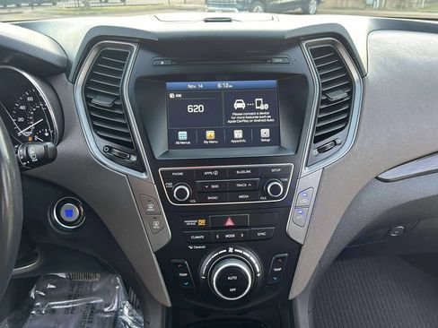 Used 2017 Hyundai Santa Fe Sport image 15