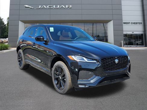 New 2026 Jaguar F-PACE R-Dynamic S image 2