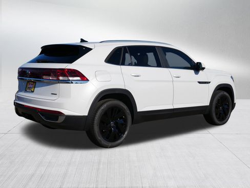 New 2026 Volkswagen Atlas Cross Sport SE AWD/4WD image 3