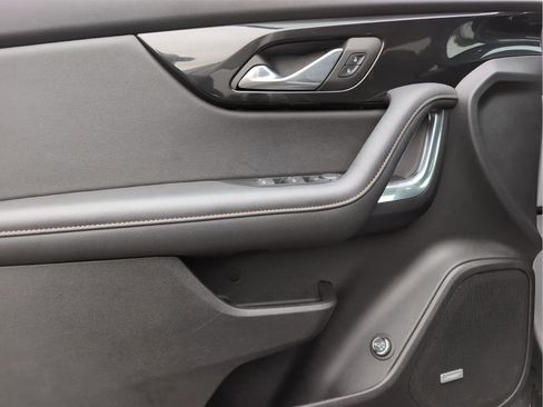 Used 2023 Chevrolet Blazer Premier image 20