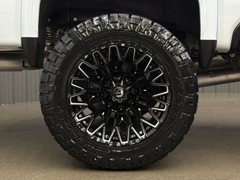 Used 2026 GMC Sierra 3500 Denali Ultimate AWD/4WD image 11