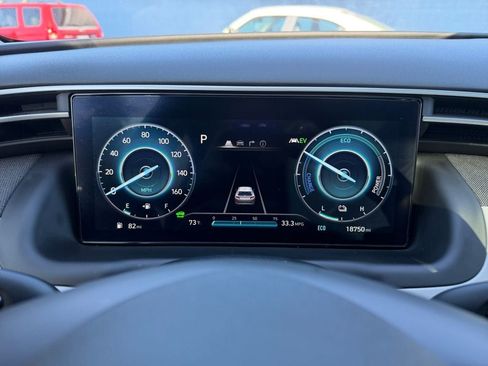 Used 2024 Hyundai Tucson Limited AWD/4WD image 14
