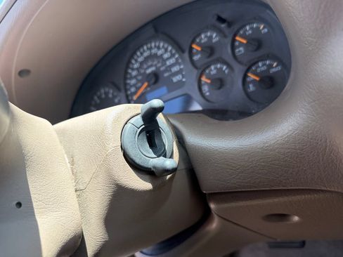 Used 2004 Chevrolet TrailBlazer LS w/ LS Preferred Equipment Group AWD/4WD image 28