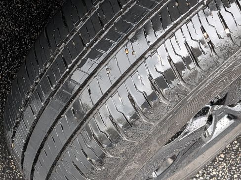 Used 2025 Toyota RAV4 XLE image 12