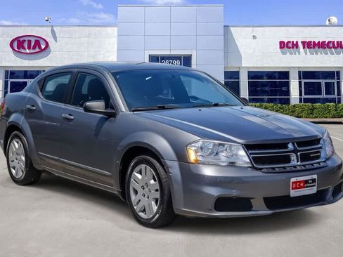 Used 2012 Dodge Avenger SE FWD image 3