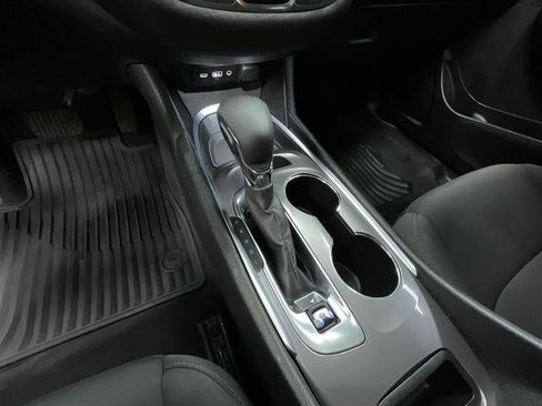 Used 2022 Chevrolet Malibu LT FWD image 15