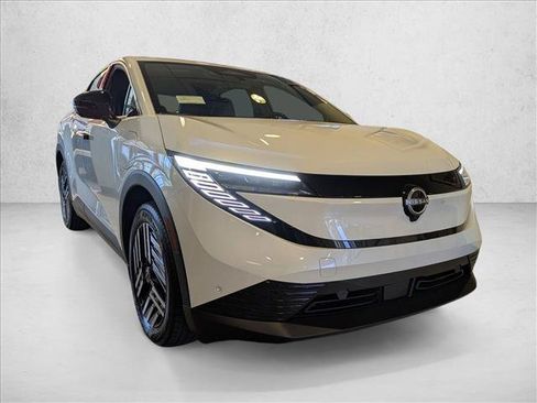 New 2026 Nissan Leaf SV+ w/ Floor Mat Package (SV+) FWD image 6