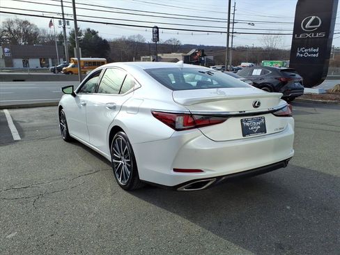 Certified 2023 Lexus ES 350 w/ Premium Package image 4