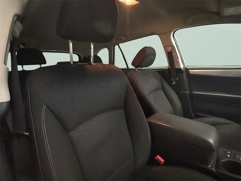 Used 2018 Subaru Outback 2.5i Premium image 14