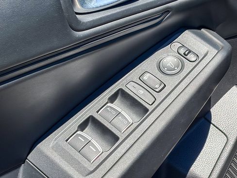 Used 2023 Honda Accord EX image 41