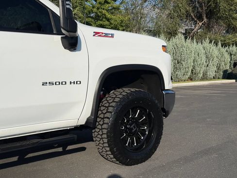Used 2024 Chevrolet Silverado 2500 LT w/ Convenience Package AWD/4WD image 7