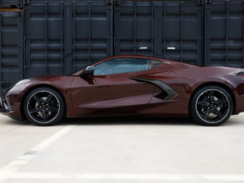 Used 2023 Chevrolet Corvette Stingray Coupe w/ 1LT RWD image 3