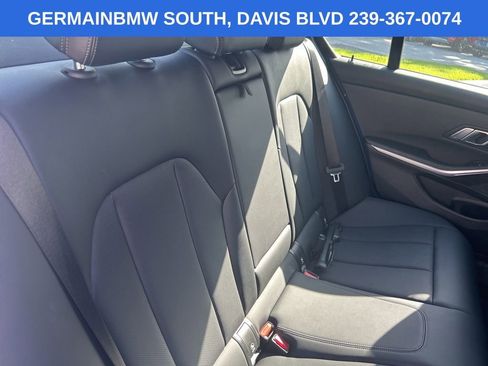 Used 2022 BMW 330i Sedan w/ M Sport Package image 26