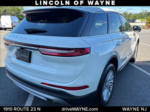 Certified 2023 Lincoln Corsair AWD image 8