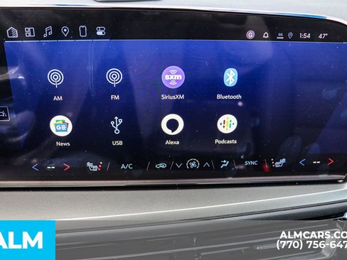 Used 2025 Chevrolet Traverse LT w/ Enhanced Driving Package image 41