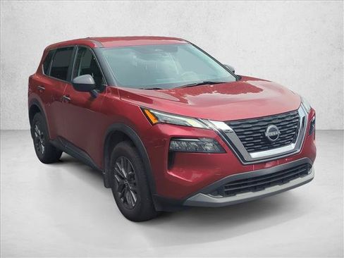 Used 2023 Nissan Rogue S FWD image 3