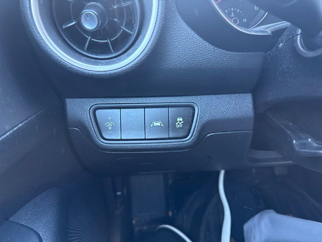 Used 2020 Kia Forte LXS FWD image 9