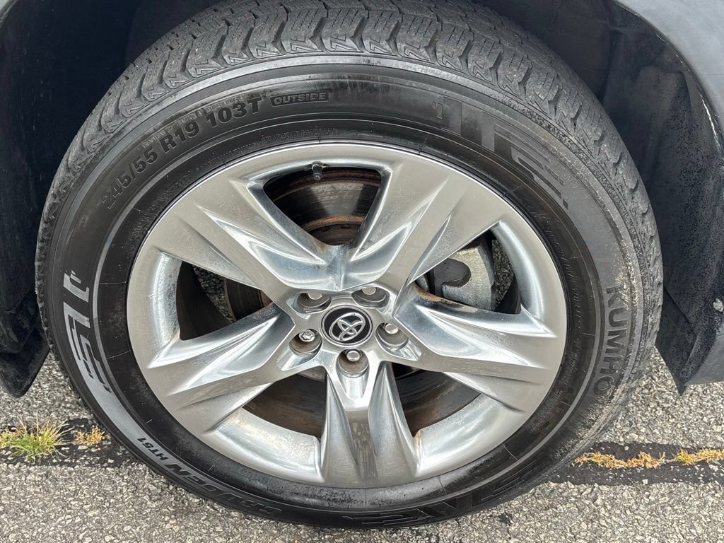 Used 2019 Toyota Highlander Limited w/ Carpet Mat Package (TMS) AWD/4WD image 43