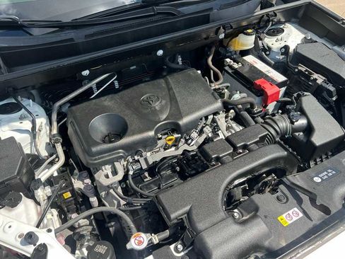 Used 2020 Toyota RAV4 Limited image 13