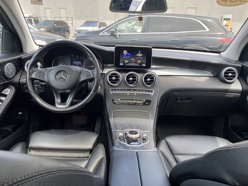 Used 2017 Mercedes-Benz GLC 300 4MATIC Coupe image 2