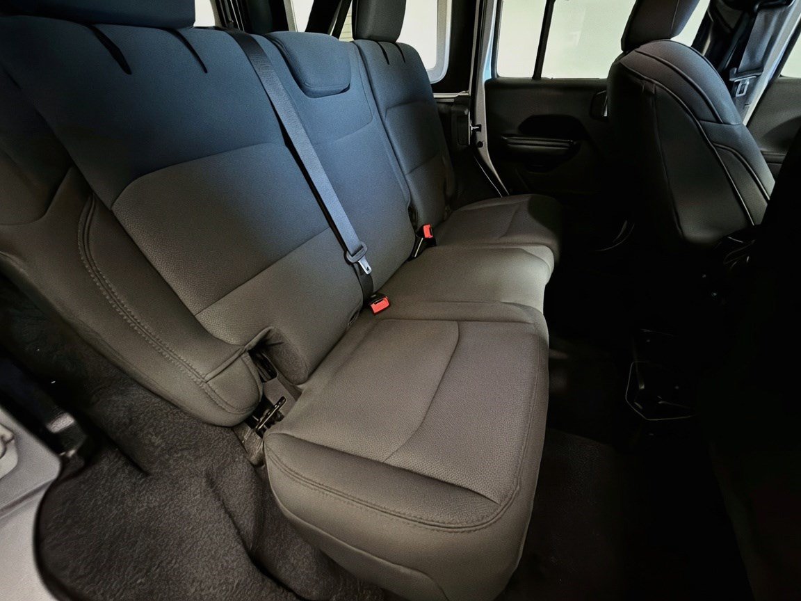 Used 2020 Jeep Wrangler Unlimited Sport AWD/4WD image 13