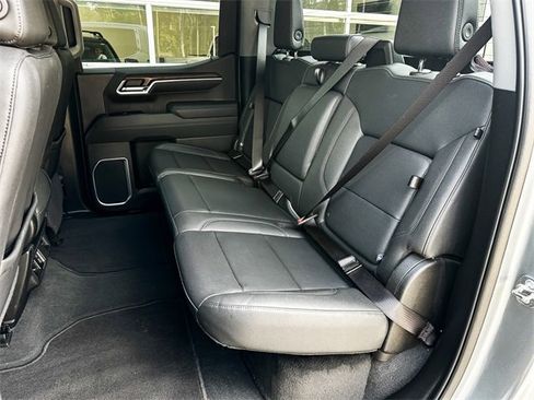 Used 2025 GMC Sierra 1500 SLT image 26