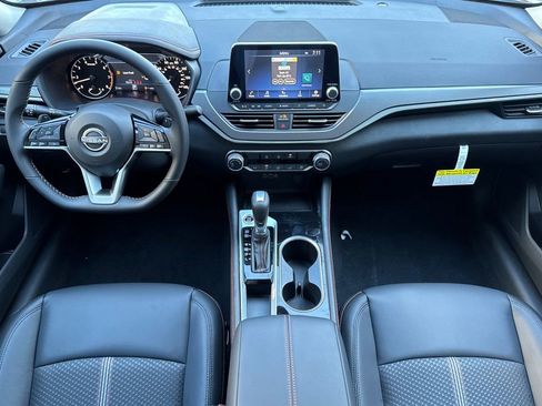 New 2025 Nissan Altima 2.5 SR image 11
