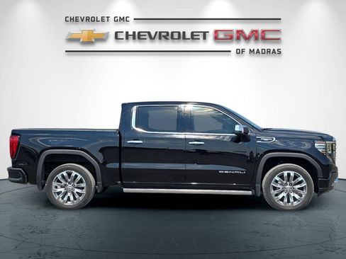 Used 2024 GMC Sierra 1500 Denali w/ Denali Reserve Package image 2
