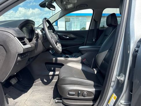 Used 2024 GMC Terrain SLT w/ Tech Package AWD/4WD image 13