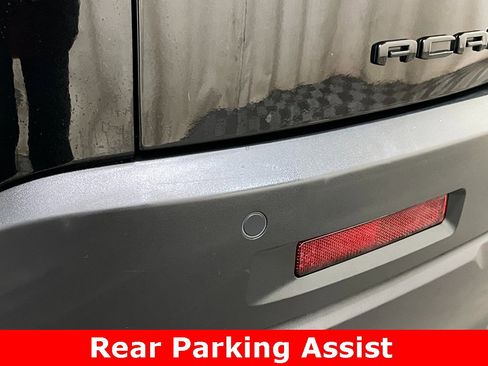 Certified 2023 GMC Acadia SLE w/ Driver Convenience Package image 13