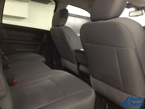 Used 2016 RAM 3500 Tradesman w/ Chrome Appearance Group image 34