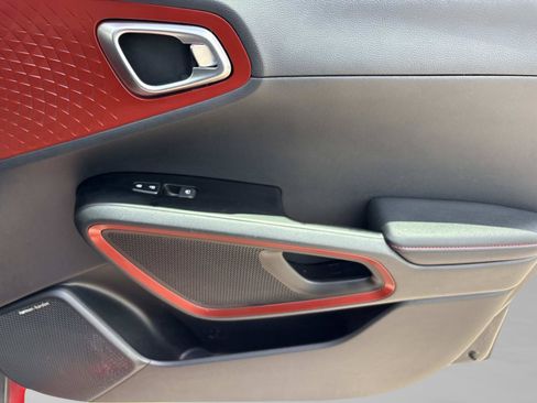 Used 2021 Kia Soul Turbo FWD image 20