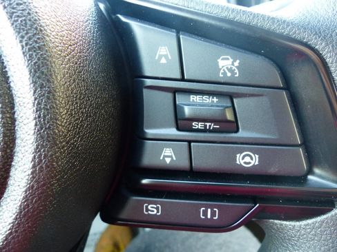 Used 2024 Subaru Crosstrek 2.0i Premium image 28