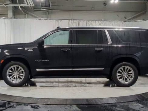 Used 2021 GMC Yukon XL SLT image 6