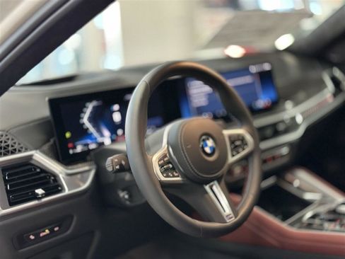 Used 2024 BMW X6 M60i w/ Dynamic Handling Package image 29